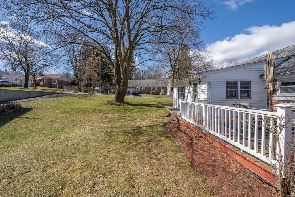 137 Roy Street Springfield, MA 01104 - Photo 34 of 34