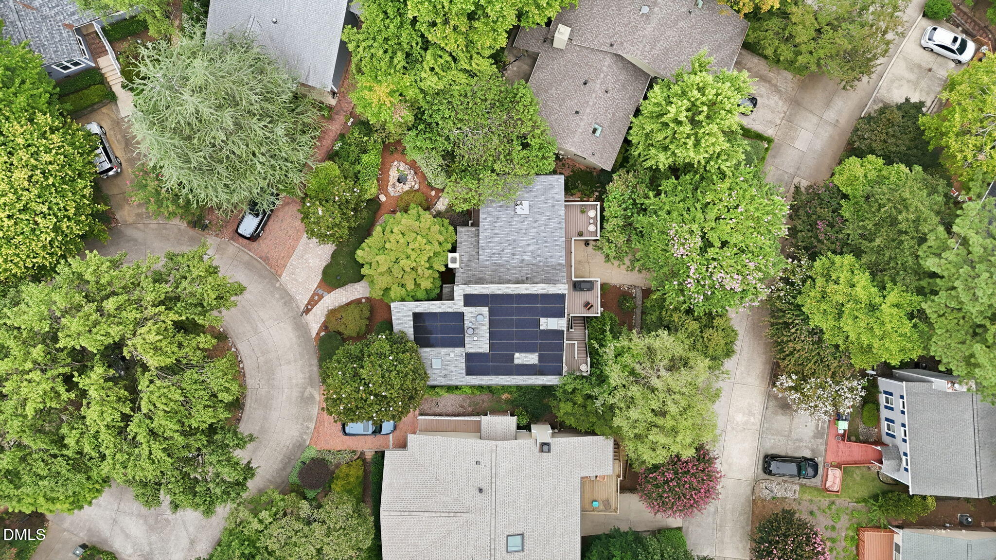 2828 Rue Sans Famille Raleigh, NC 27607 - Photo 5 of 67 -
