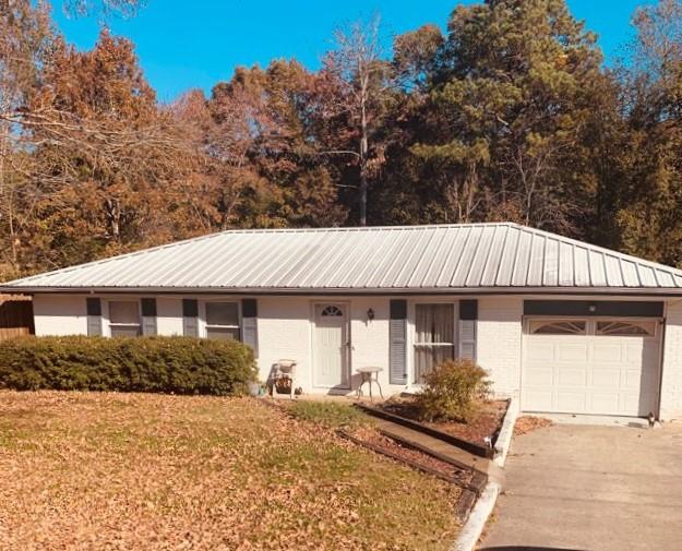 9052 Wooten Road Chattanooga, TN 37416 - Photo 1 of 26 IMG_3094 (2)