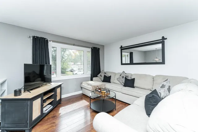 $330,000 | 609 17th Street Southeast, Rochester, MN 55904