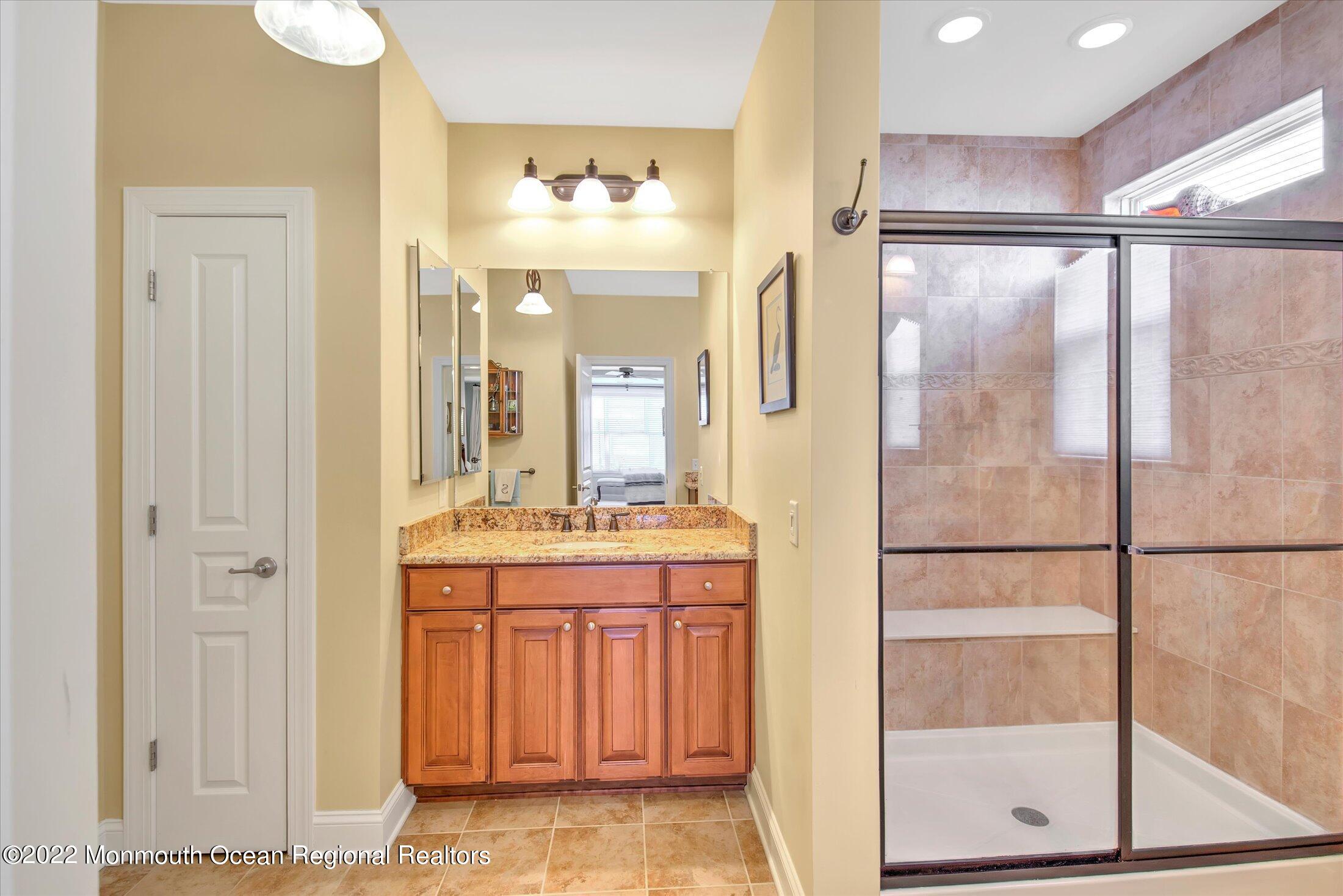 30 Riva Ridge Road Manalapan, NJ 07726 - Photo 16 of 57 17-MASTER BATHROOM