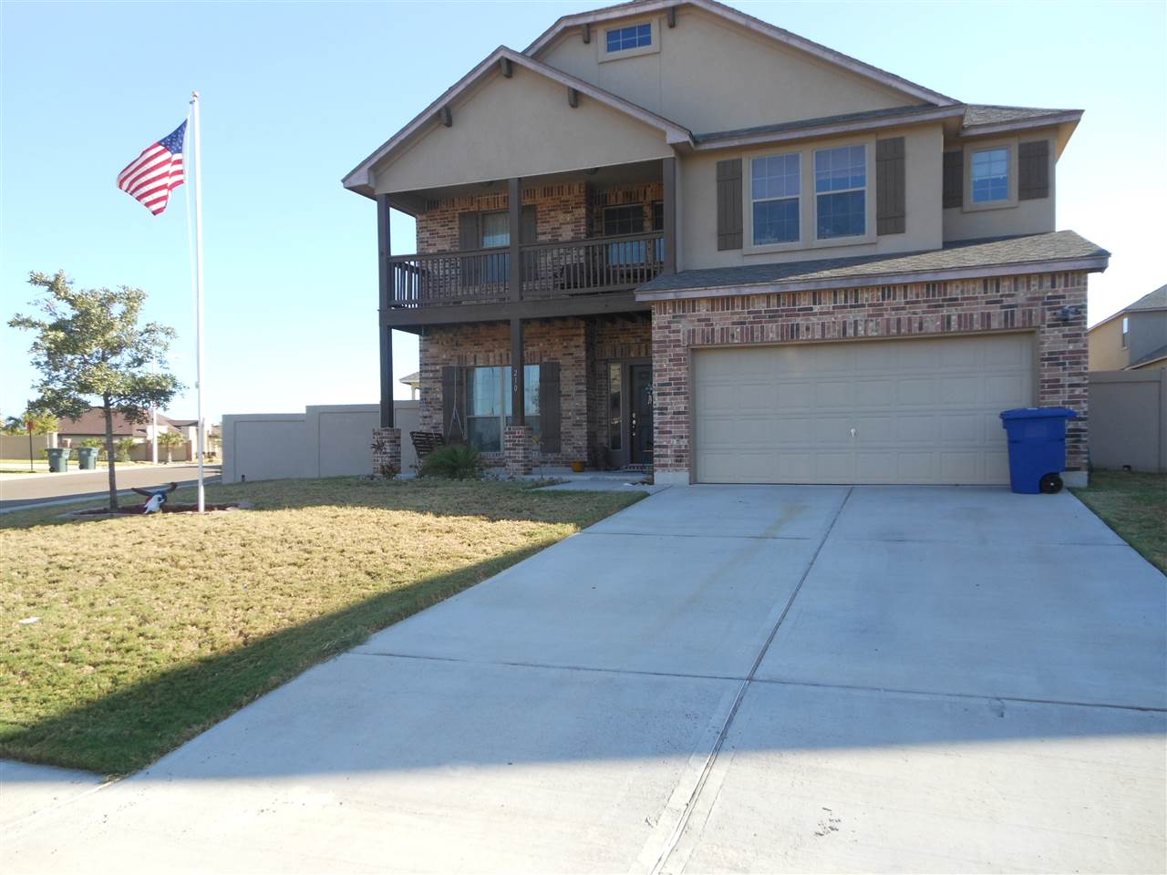 210 Sabal Loop Laredo, TX 78045 - Photo 1 of 20 Gallery Image 1