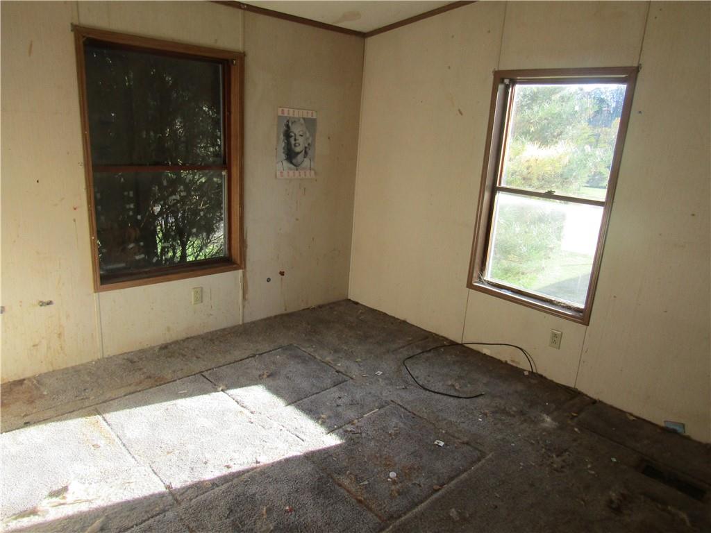123 Stern Street Friedens, PA 15541 - Photo 14 of 16 an empty room with windows