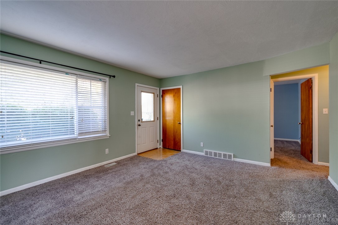 860 Peach Orchard Road Kettering, OH 45419 - Photo 12 of 43