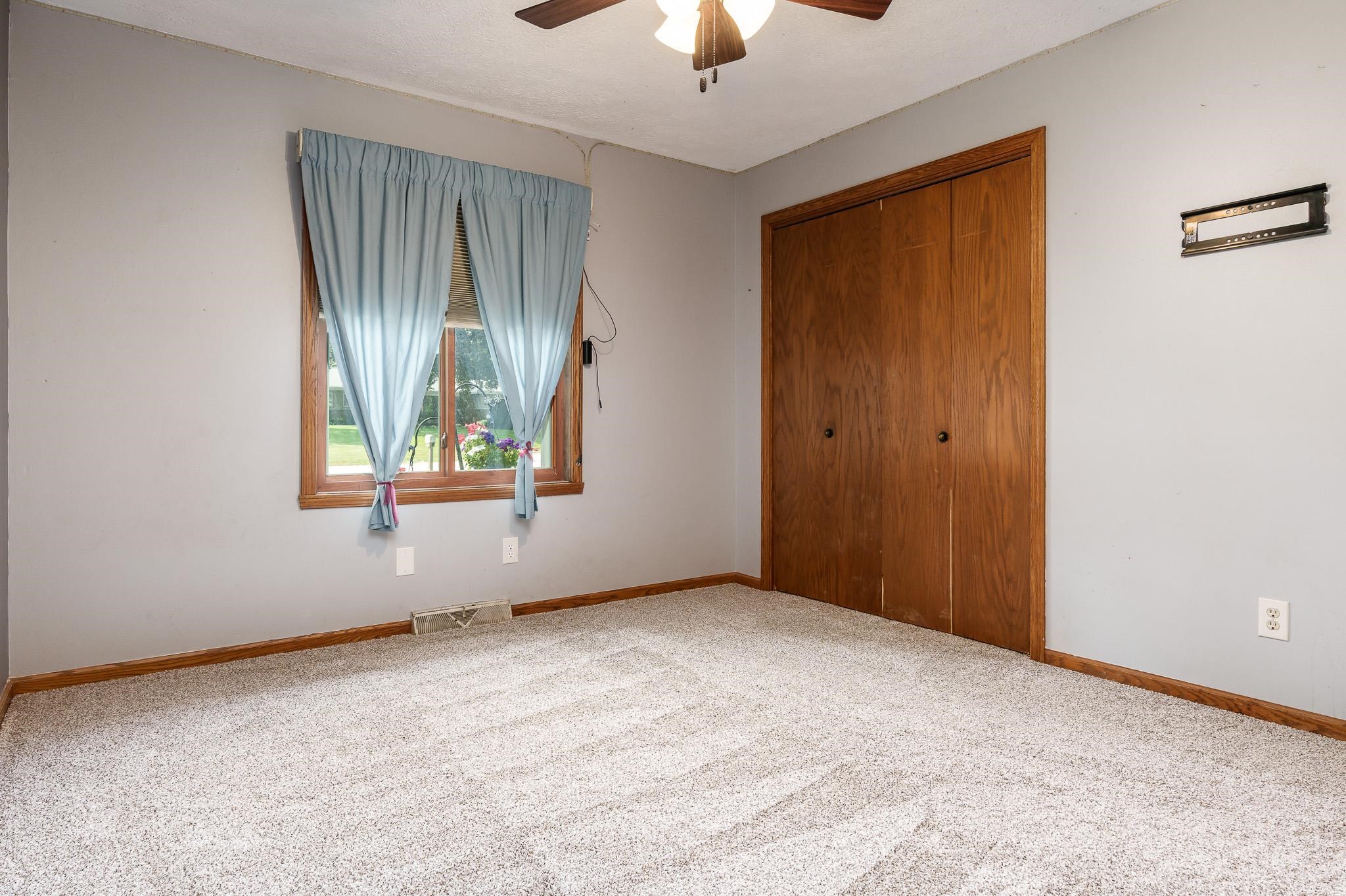 280 Knoll Road Belvidere, IL 61008 - Photo 35 of 58