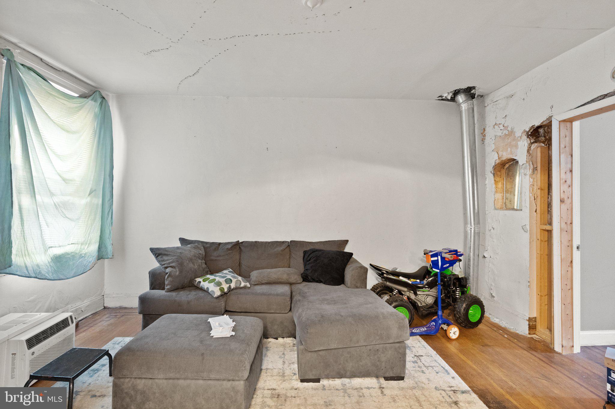 3907 Bonner Road Baltimore, MD 21216 - Photo 3 of 24