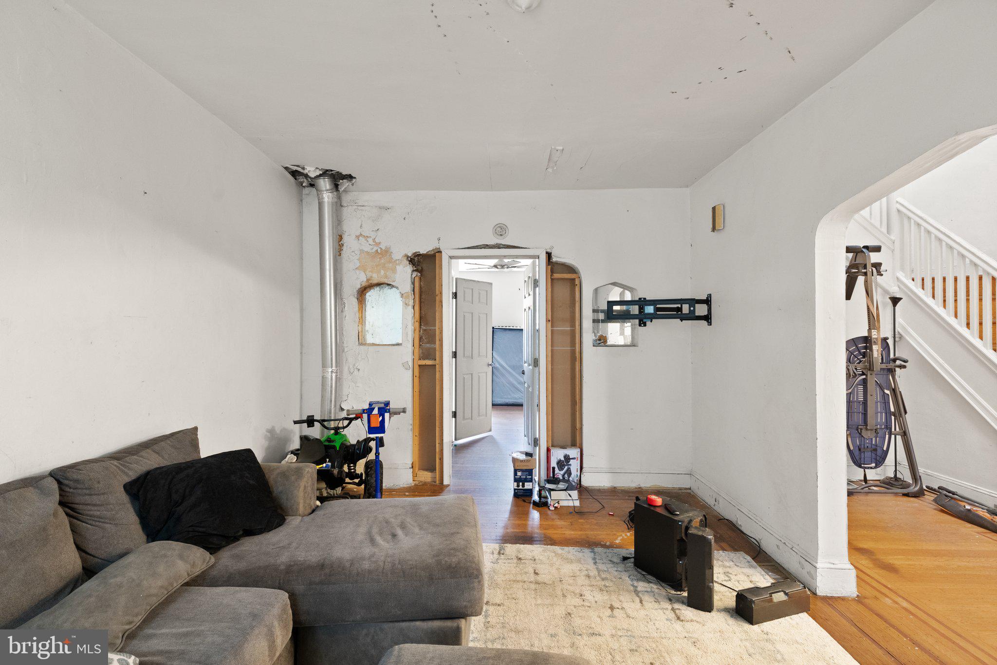 3907 Bonner Road Baltimore, MD 21216 - Photo 5 of 24