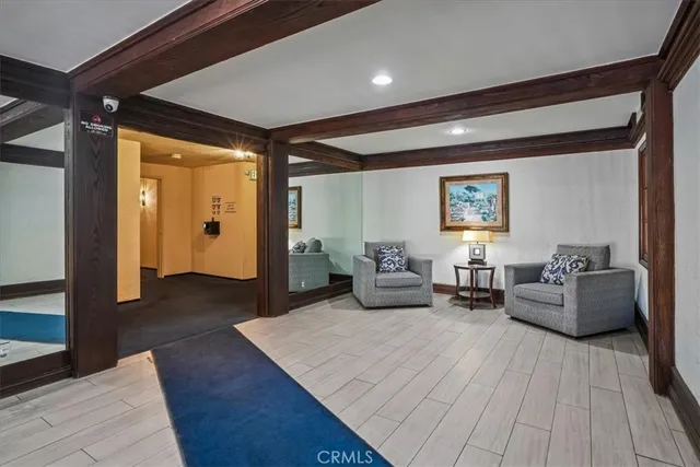 $420,000 | 12720 Burbank Boulevard, Unit 118, Valley Village, CA 91607