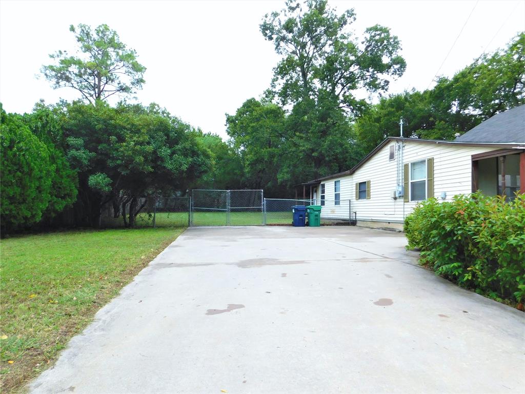 1007 West Collins Street Denton, TX 76201 - Photo 22 of 28