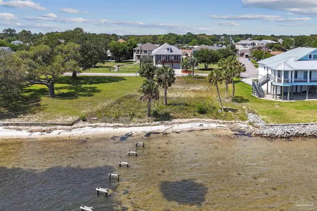 $544,000 | 3375 Edgewater Drive, Gulf Breeze, FL 32563