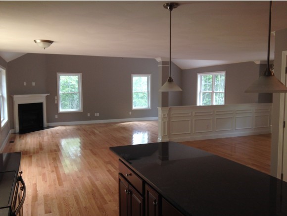 9-86-2 East Dunbarton Road Goffstown, NH 03045 - Photo 3 of 8 Gallery Image 3