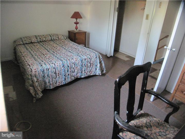 38 Jollybrook Road Levittown, PA 19056 - Photo 14 of 18 Gallery Image 14