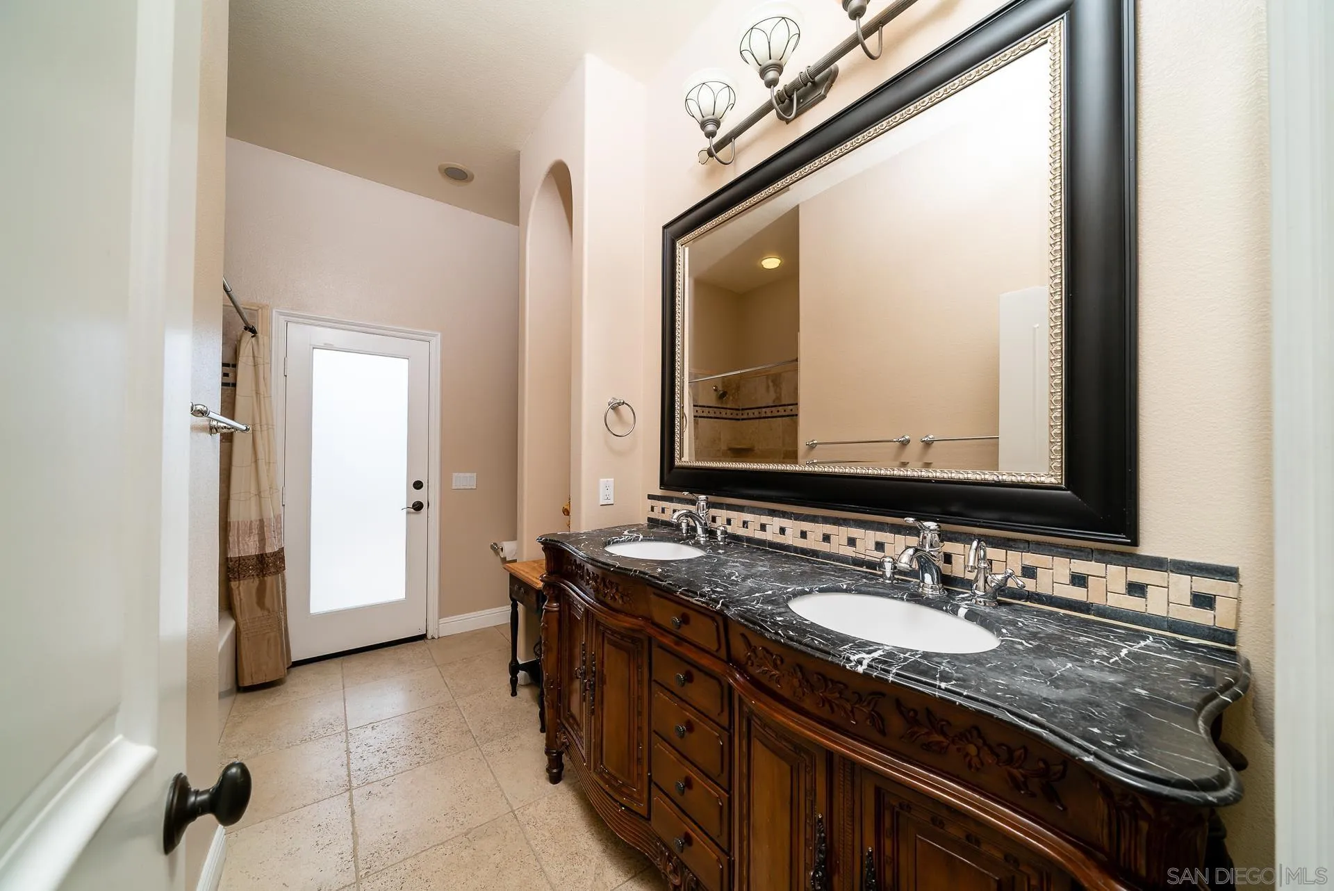 2443 Gum Tree Lane Fallbrook, CA 92028 - Photo 17 of 58 Gallery Image 17