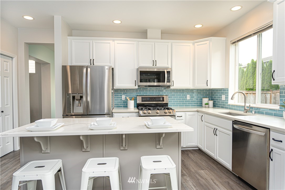 123 211th Place Southwest Bothell, WA 98021 - Photo 8 of 25