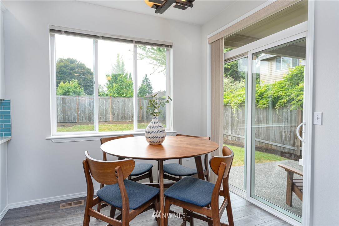 123 211th Place Southwest Bothell, WA 98021 - Photo 10 of 25