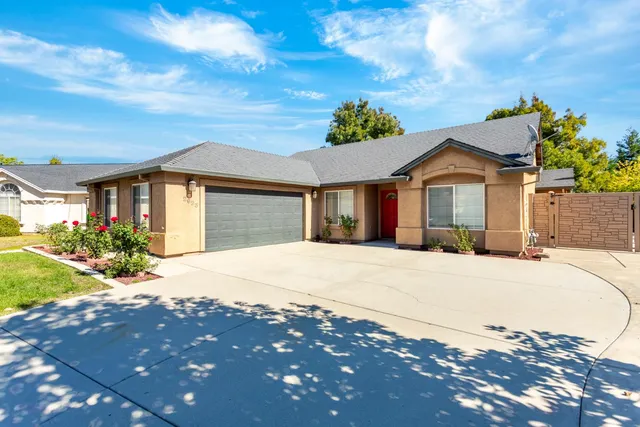 $499,999 | 2925 Aspen Glow Lane, Redding, CA 96001