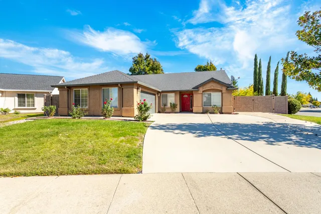 $499,999 | 2925 Aspen Glow Lane, Redding, CA 96001