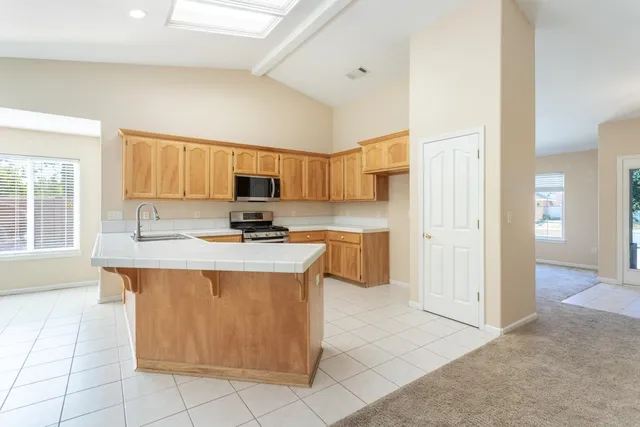 $499,999 | 2925 Aspen Glow Lane, Redding, CA 96001