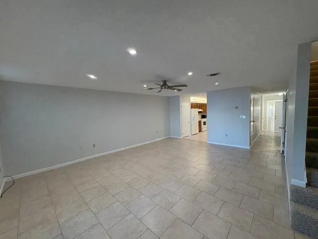 $2,200 | 68 North John Sims Parkway, Valparaiso, FL 32580