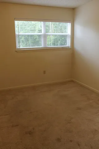 $2,200 | 68 North John Sims Parkway, Valparaiso, FL 32580