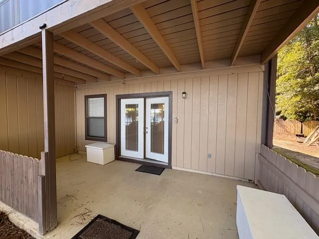 $2,200 | 68 North John Sims Parkway, Valparaiso, FL 32580