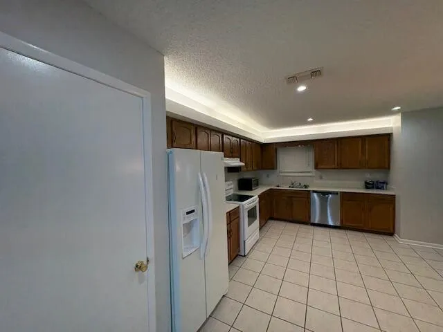 $2,200 | 68 North John Sims Parkway, Valparaiso, FL 32580