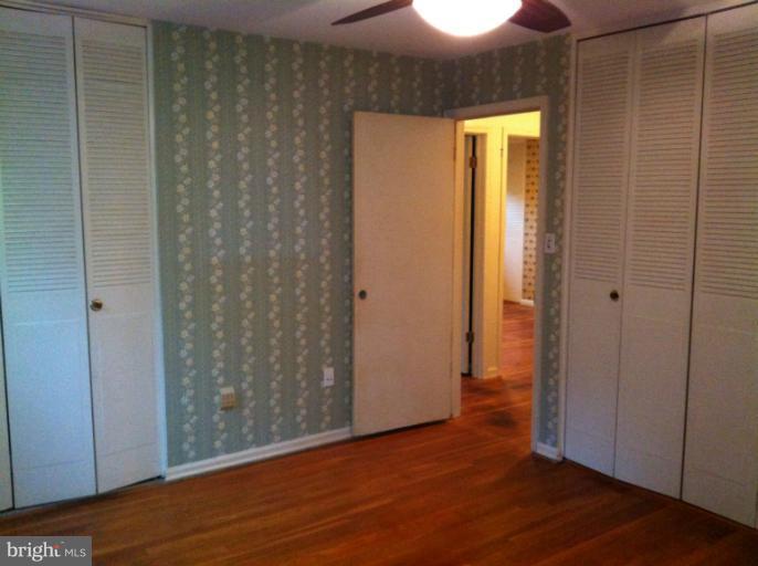 5222 Perth Court Springfield, VA 22151 - Photo 22 of 29 Bedroom (Master)