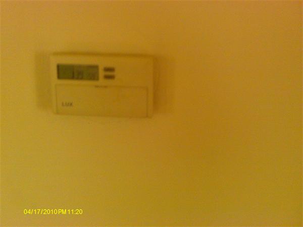 27 Calvin Street Springfield, MA 01104 - Photo 8 of 14 a view of a wall with an empty space