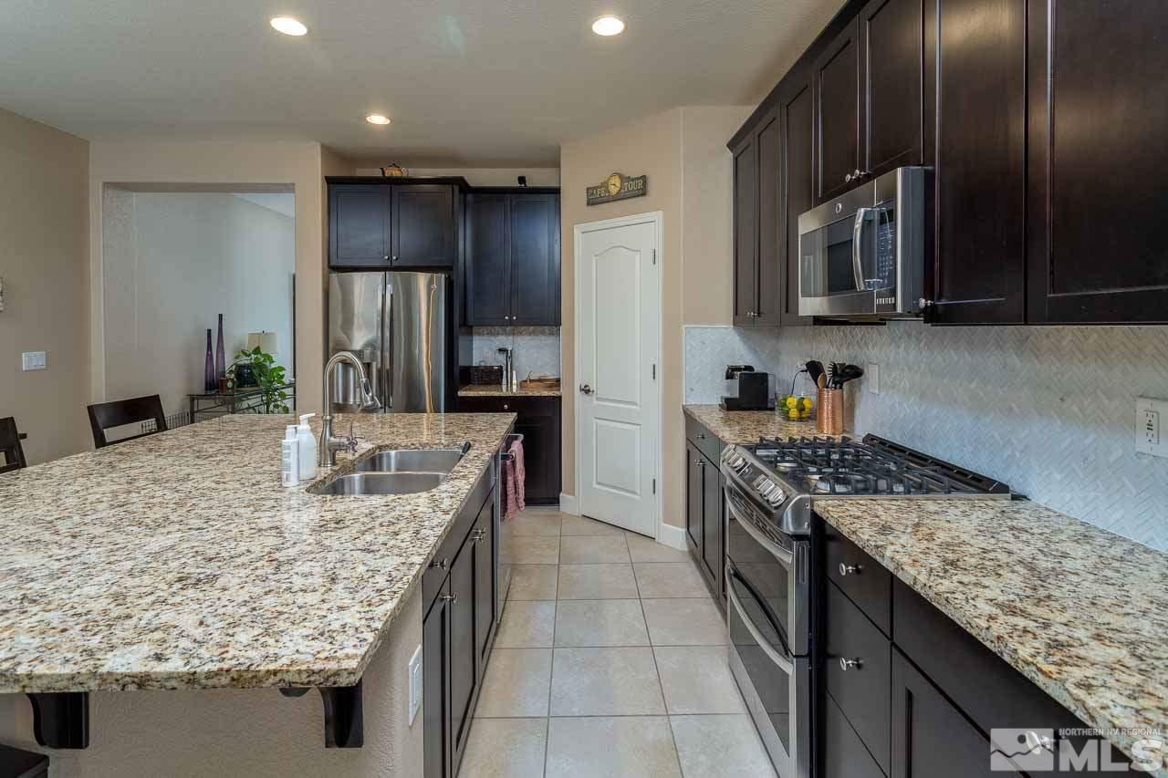 1815 Cholula Drive Reno, NV 89521 - Photo 3 of 23 Photo 3