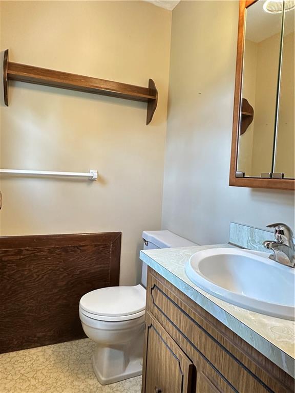 128 Evans Road Zelienople, PA 16063 - Photo 24 of 49