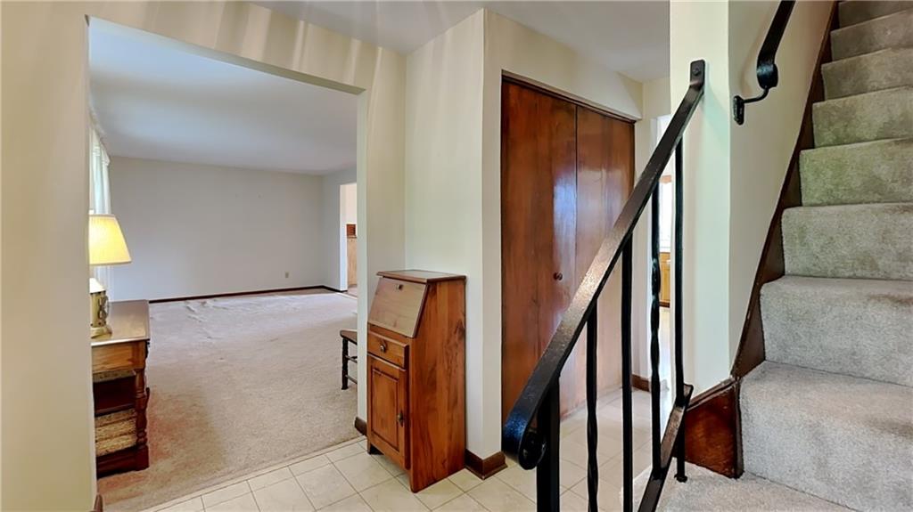 128 Evans Road Zelienople, PA 16063 - Photo 4 of 49