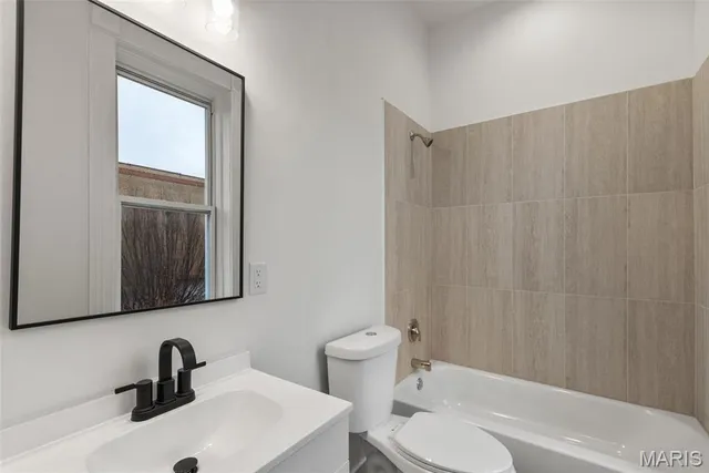 $360,000 | 3332 Wisconsin Avenue, St. Louis, MO 63118