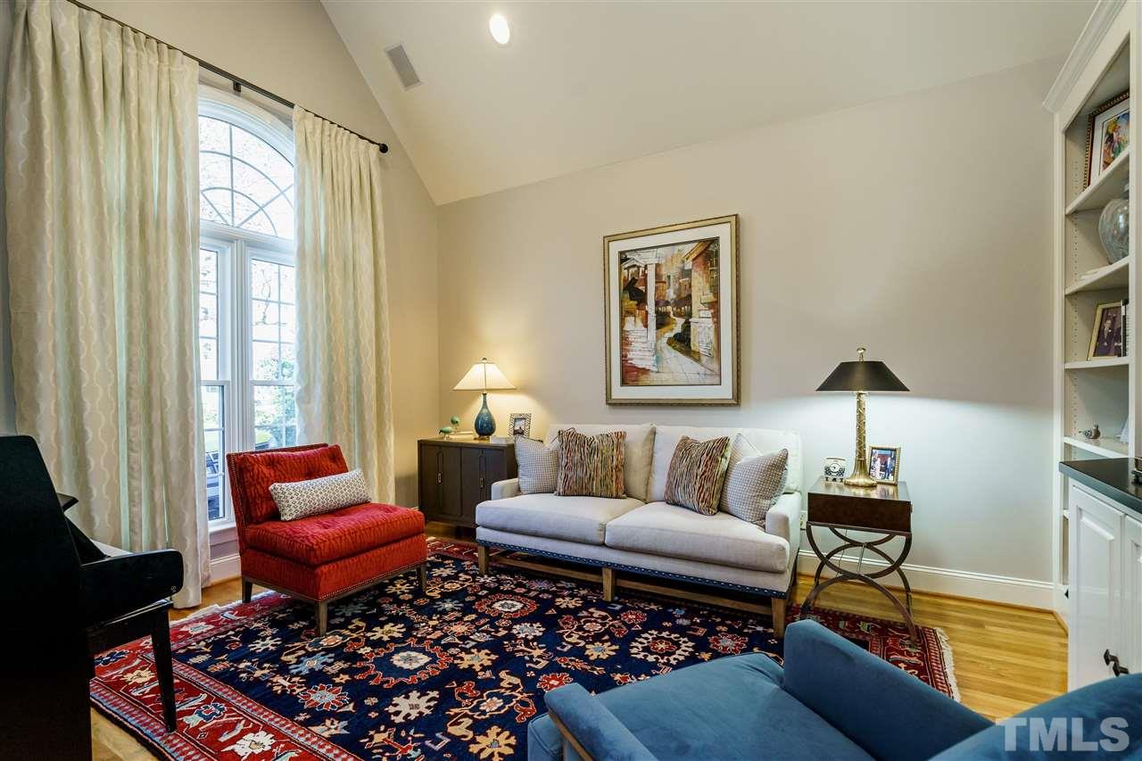 1408 Dixie Trail Raleigh, NC 27607 - Photo 5 of 25