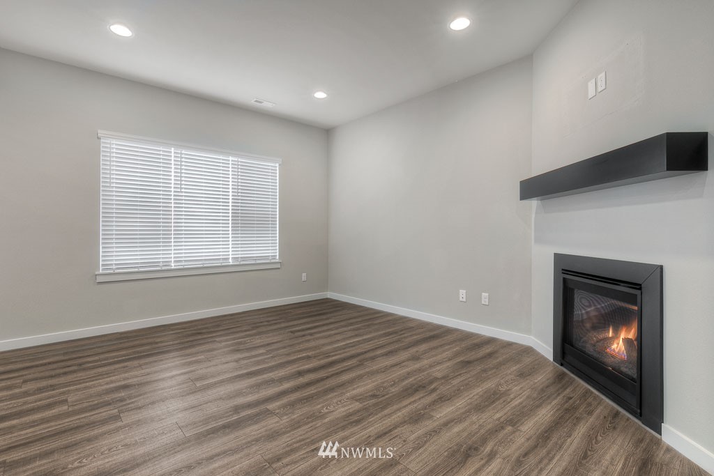3943 199th Street Southeast, Unit 8 Bothell, WA 98012 - Photo 9 of 24