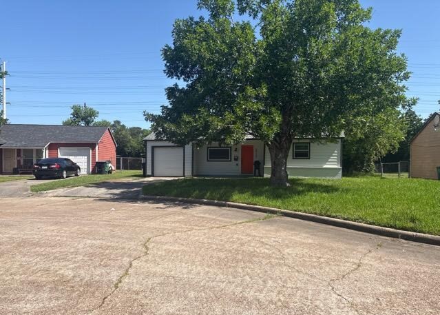 5727 Rue Street Houston, TX 77033 - Photo 4 of 15 Gallery Image 4