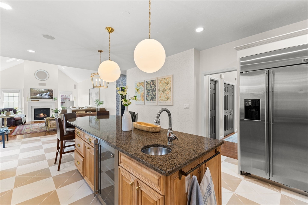 353 Finch Road Raynham, MA 02767 - Photo 6 of 42 Gallery Image 6