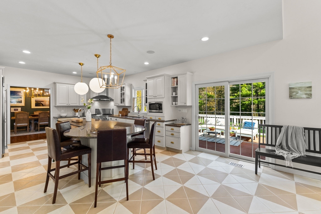 353 Finch Road Raynham, MA 02767 - Photo 7 of 42 Gallery Image 7