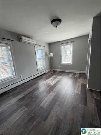 $1,700 | 1006 Sullivan Trail, Unit B, Easton, PA 18040