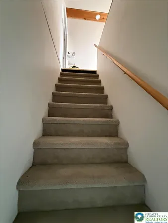 $1,700 | 1006 Sullivan Trail, Unit B, Easton, PA 18040