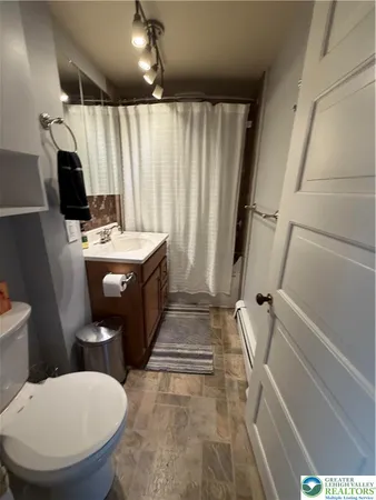 $1,700 | 1006 Sullivan Trail, Unit B, Easton, PA 18040