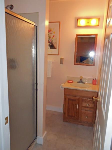 16 Raccoon Ridge Cape Neddick, ME 03902 - Photo 27 of 32 MASTER BATHROOM