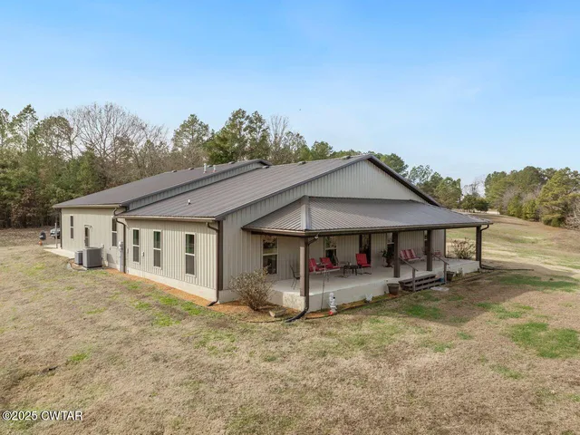 $599,900 | 96 Highway 200, Luray, TN 38352