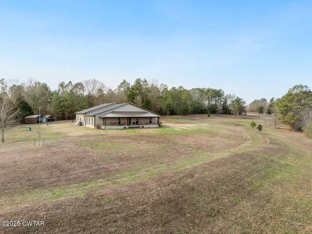 $599,900 | 96 Highway 200, Luray, TN 38352