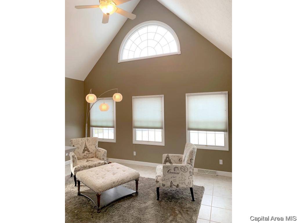 2501 Sage Lane Springfield, IL 62711 - Photo 11 of 35