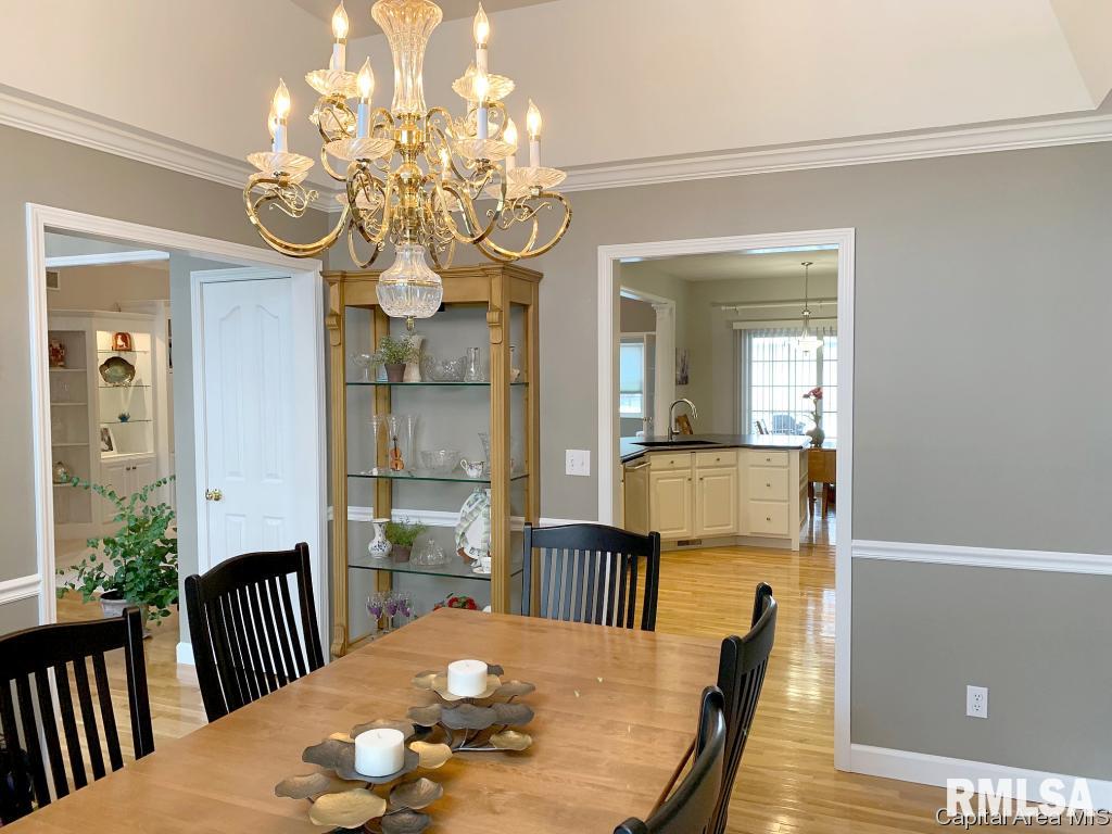 2501 Sage Lane Springfield, IL 62711 - Photo 12 of 35