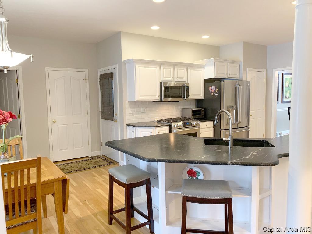 2501 Sage Lane Springfield, IL 62711 - Photo 15 of 35