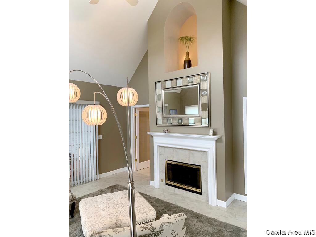 2501 Sage Lane Springfield, IL 62711 - Photo 10 of 35