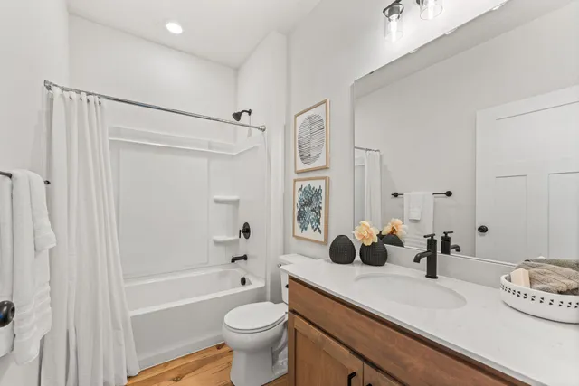 $499,990 | 8208 Haywood Drive, Lino Lakes, MN 55014