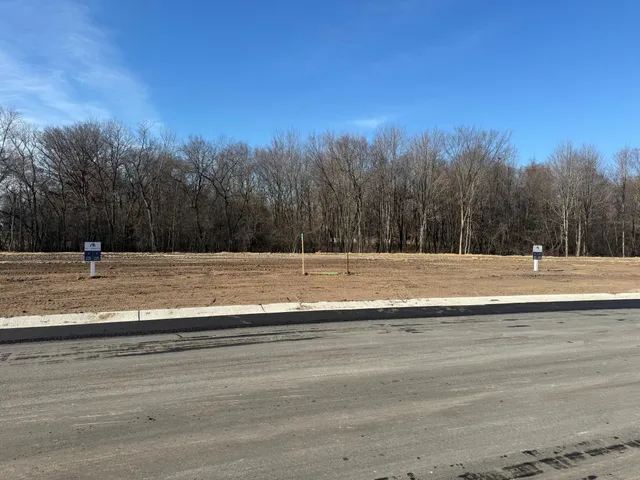 $499,990 | 8208 Haywood Drive, Lino Lakes, MN 55014