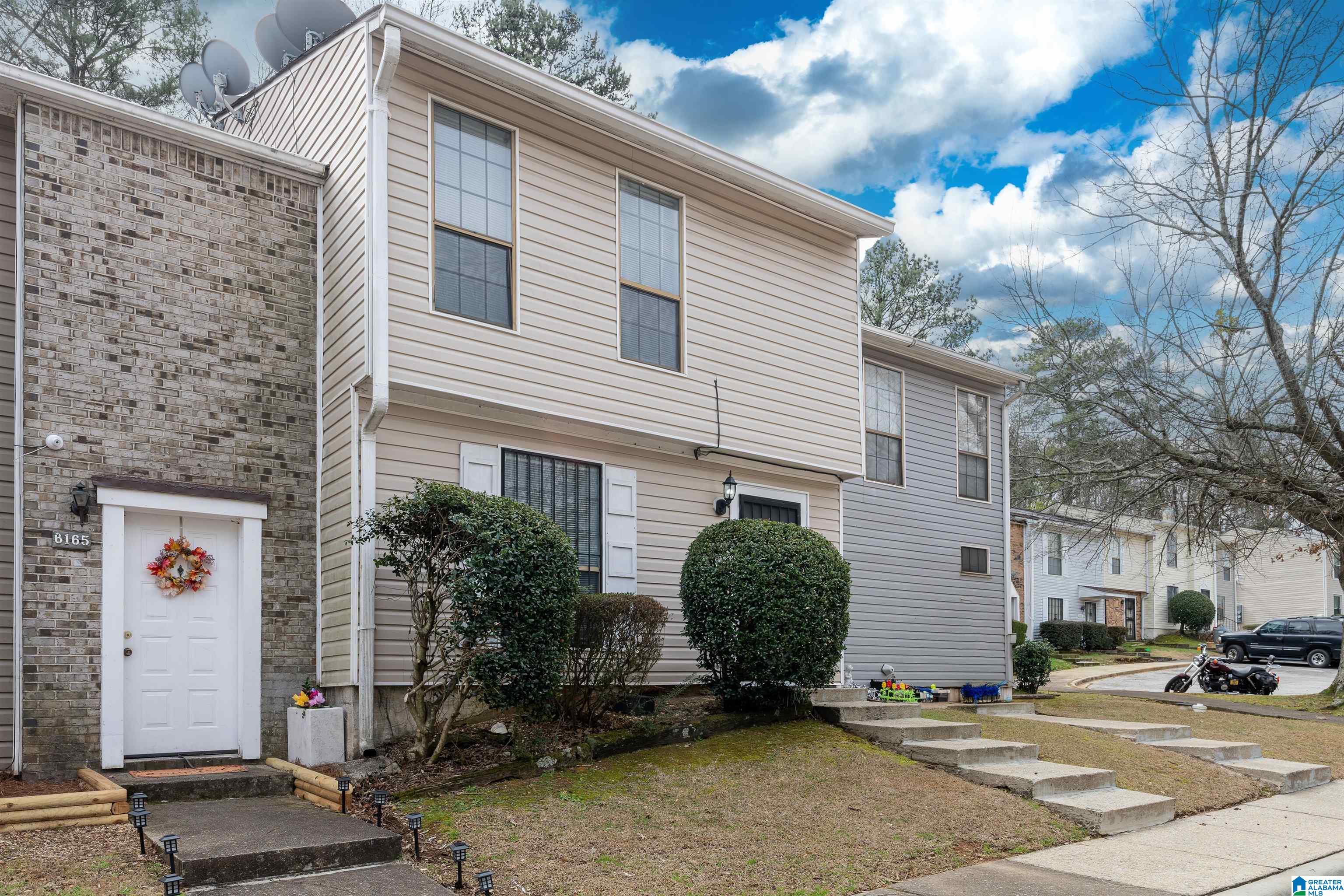 6163 Crest Green Road Birmingham, AL 35212 - Photo 2 of 22